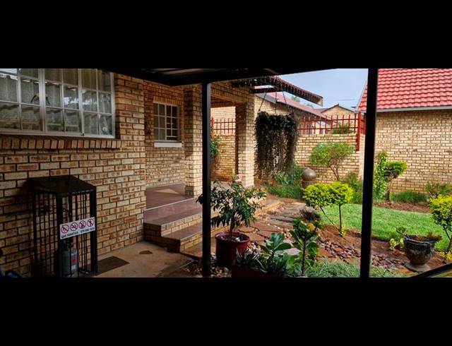 2 BEDROOM HOUSE FOR SALE IN MODIMOLLE